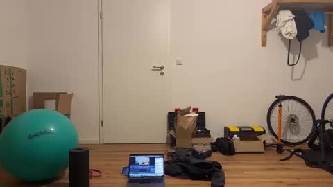 Snapshot of hotboyfeet92 chatting on January 2025 08:26:01 PM hotboyfeet92 online show from January 2025 08:26:01 PM