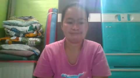 hotchicks4uxx online show from January 2025 03:47:01 AM