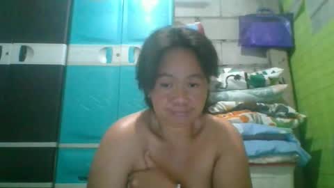 hotchicks4uxx online show from February 2026 12:31:01 AM