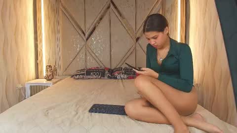 Snapshot of hotcouple_222 chatting on May 2026 01:39:02 PM hotcouple_222 online show from May 2026 01:39:02 PM