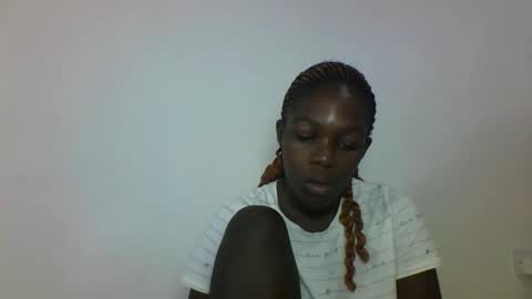 VICTORIA online show from October 2025 02:31:01 AM