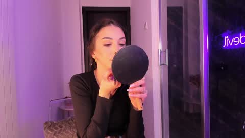 hotfallingdevil online show from March 2026 05:26:02 AM