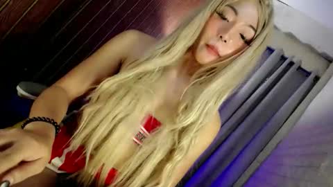 Snapshot of hotfucking_queen1111 chatting on May 2026 07:57:02 AM hotfucking_queen1111 online show from May 2026 07:57:02 AM