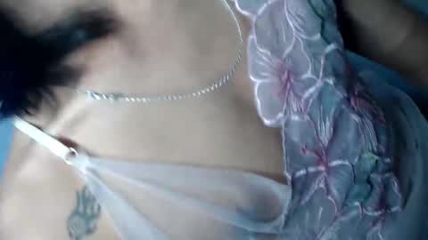 Snapshot of hotgirl_krisxx chatting on September 2025 06:36:01 AM hotgirl_krisxx online show from September 2025 06:36:01 AM