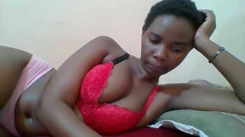 Queen online show from February 2025 09:13:02 AM