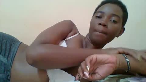 Queen online show from March 2025 04:19:01 AM