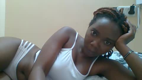 Queen online show from November 2025 07:08:02 AM