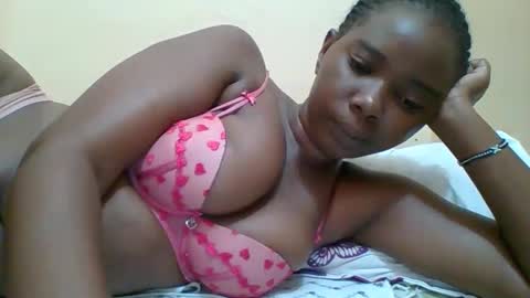 Snapshot of hotgodees chatting on May 2026 05:27:01 AM Queen online show from May 2026 05:27:01 AM