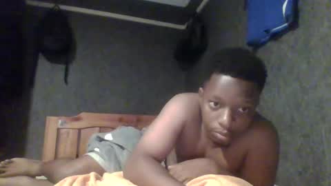 hotguyy001 online show from February 2025 01:52:02 AM