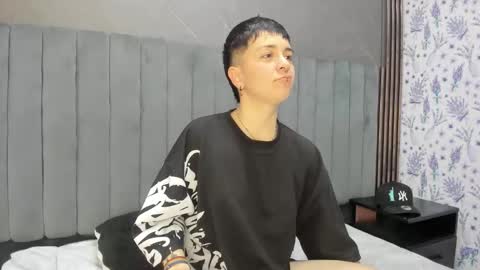 hannah online show from November 2025 02:04:02 AM