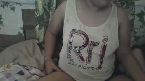 hotiemorenagurl18 online show from May 2026 05:23:01 AM