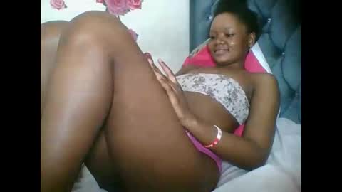 LOYCE online show from September 2025 10:33:02 PM