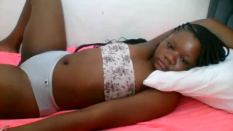 Snapshot of hotjeylee chatting on May 2026 12:38:01 AM LOYCE online show from May 2026 12:38:01 AM