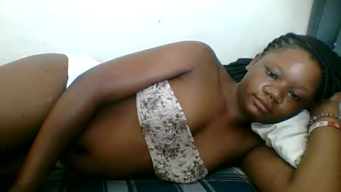 Snapshot of hotjeylee chatting on May 2026 03:36:02 AM LOYCE online show from May 2026 03:36:02 AM