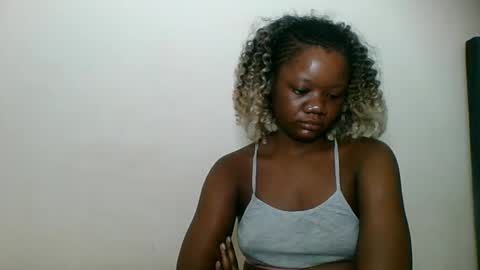Snapshot of hotjeylee chatting on June 2026 02:01:01 AM LOYCE online show from June 2026 02:01:01 AM