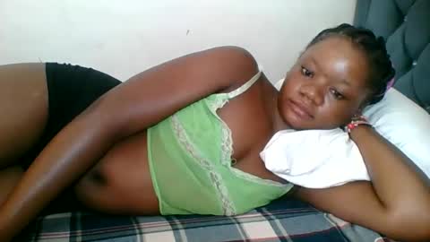 Snapshot of hotjeylee chatting on June 2026 11:34:01 AM LOYCE online show from June 2026 11:34:01 AM