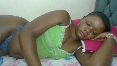 Snapshot of hotjeylee chatting on July 2026 03:00:02 AM LOYCE online show from July 2026 03:00:02 AM
