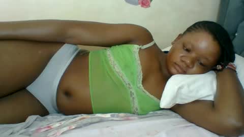 Snapshot of hotjeylee chatting on July 2026 07:34:01 AM LOYCE online show from July 2026 07:34:01 AM