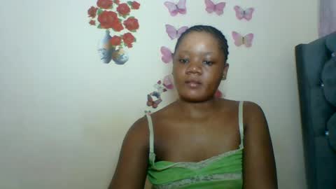 Snapshot of hotjeylee chatting on July 2026 12:18:02 PM LOYCE online show from July 2026 12:18:02 PM