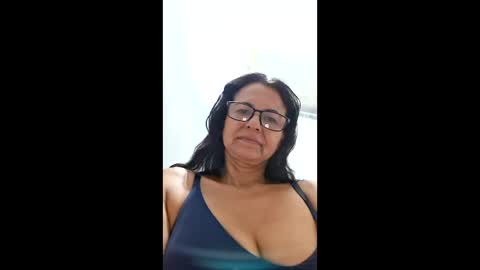 hotleny online show from May 2026 11:00:02 PM