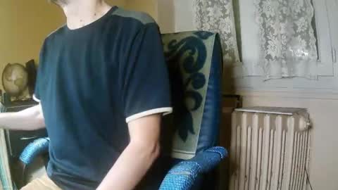 hotleopold online show from November 2025 11:32:01 PM