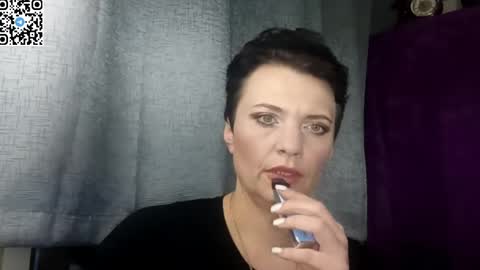 hotmamaqueen234 online show from May 2026 07:40:02 PM