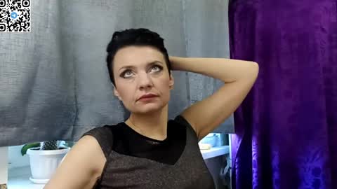 Snapshot of hotmamaqueen234 chatting on May 2026 07:16:02 AM hotmamaqueen234 online show from May 2026 07:16:02 AM