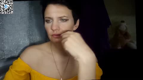 Snapshot of hotmamaqueen234 chatting on June 2026 07:27:01 PM hotmamaqueen234 online show from June 2026 07:27:01 PM