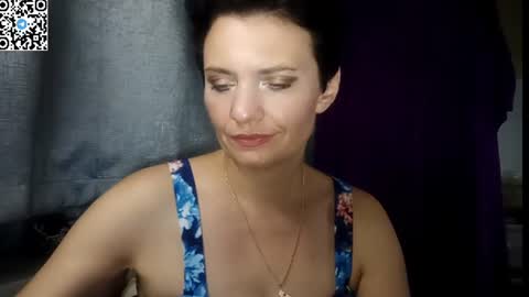 Snapshot of hotmamaqueen234 chatting on June 2026 07:44:02 PM hotmamaqueen234 online show from June 2026 07:44:02 PM
