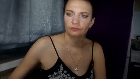 Snapshot of hotmamaqueen234 chatting on July 2026 12:02:01 AM hotmamaqueen234 online show from July 2026 12:02:01 AM