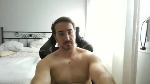 hotman_40_ online show from April 2026 03:35:02 PM