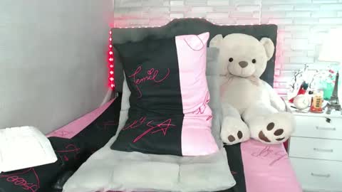 Snapshot of hotmaniacts chatting on December 2024 06:05:02 PM HotTrannyCock online show from December 2024 06:05:02 PM