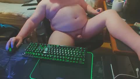 Snapshot of hotmike291112 chatting on December 2024 12:52:01 AM hotmike291112 online show from December 2024 12:52:01 AM