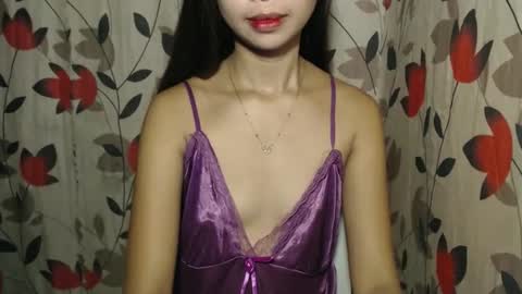 hotmom_gia online show from November 2025 01:00:01 PM