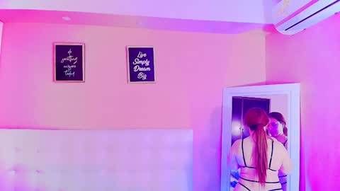 Snapshot of hotpawgmilf chatting on January 2025 12:37:02 PM Sussy Bloom  online show from January 2025 12:37:02 PM