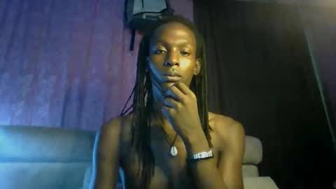 Snapshot of hotshadowx chatting on May 2026 07:42:01 PM hotshadowx online show from May 2026 07:42:01 PM