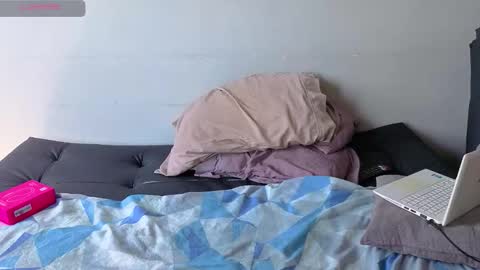 Andres online show from November 2025 06:43:02 PM