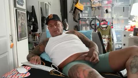 Snapshot of hotstuff775616 chatting on October 2025 01:28:01 AM hotstuff775616 online show from October 2025 01:28:01 AM