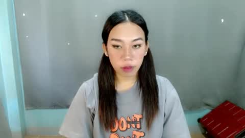 Snapshot of hott_cumforyou chatting on February 2025 03:23:02 AM jelaigrande  online show from February 2025 03:23:02 AM