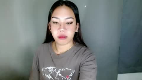 jelaigrande  online show from April 2026 09:42:02 PM