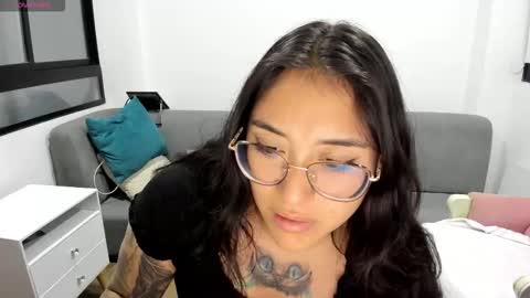 AMY online show from October 2025 01:17:02 AM