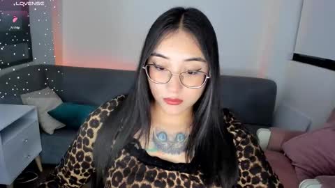 AMY online show from November 2025 09:25:02 PM