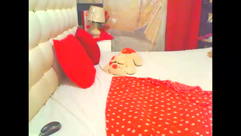 THEONE online show from November 2025 06:04:02 PM