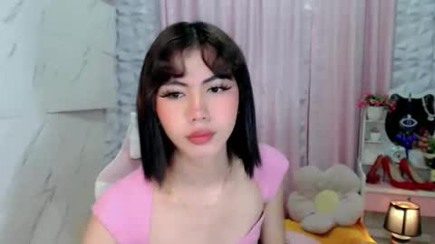 hottestdella69 online show from November 2025 03:34:01 PM