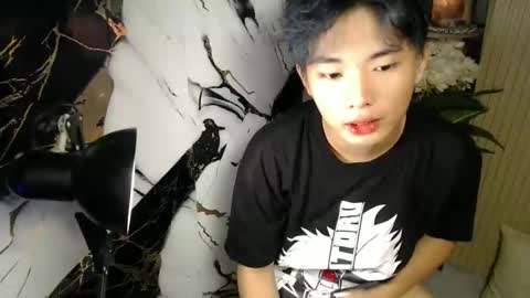 hottestloues online show from May 2026 12:54:01 PM