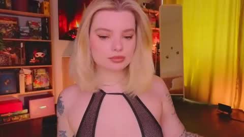 Snapshot of hottie_jane chatting on May 2026 09:48:01 AM Jane online show from May 2026 09:48:01 AM