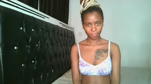 hottie_mistie online show from May 2026 09:56:02 PM
