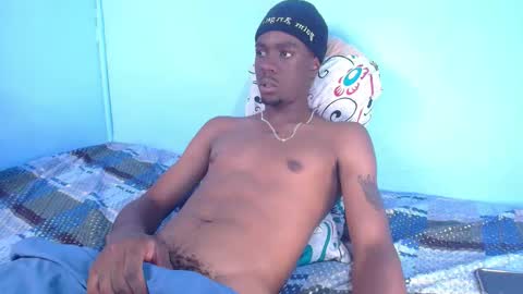 independent Model online show from November 2025 10:53:02 PM