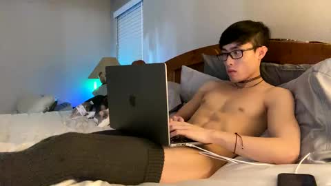 hottiewithabody101 online show from April 2026 09:39:33 PM