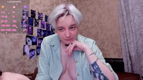 Snapshot of hotty_linn chatting on September 2025 07:13:01 PM Linn online show from September 2025 07:13:01 PM